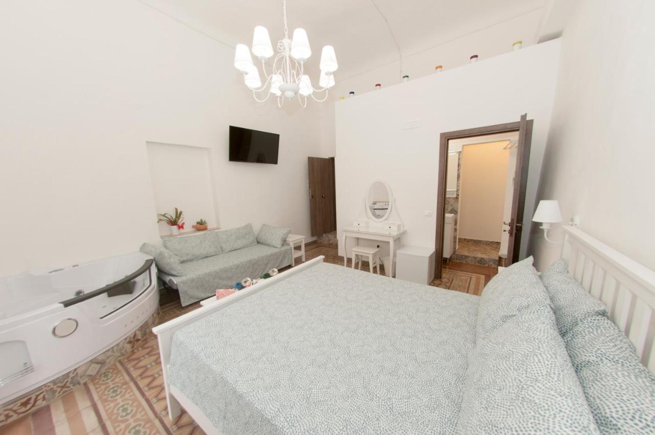 La Serva Padrona Taranto Exterior foto