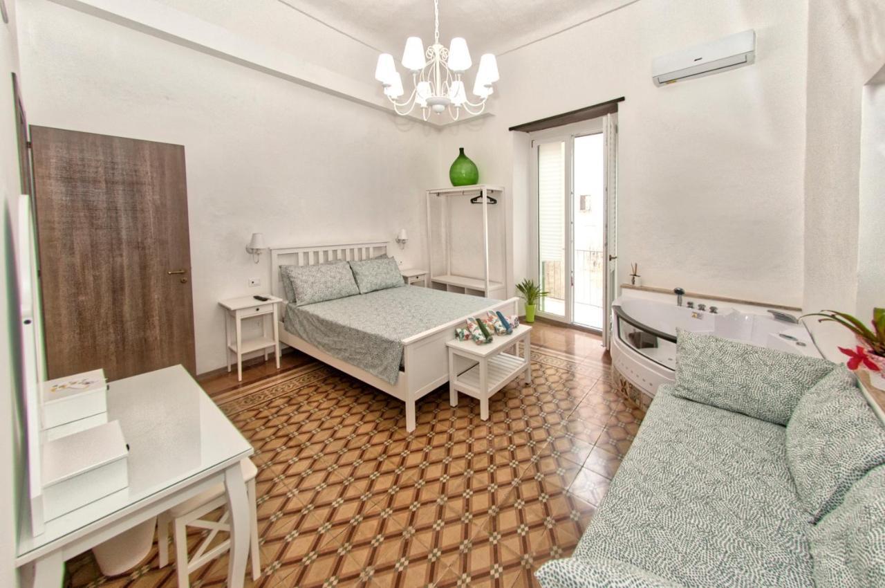 La Serva Padrona Taranto Exterior foto